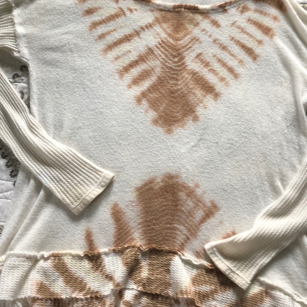 Sweater - Picture 2 of 3